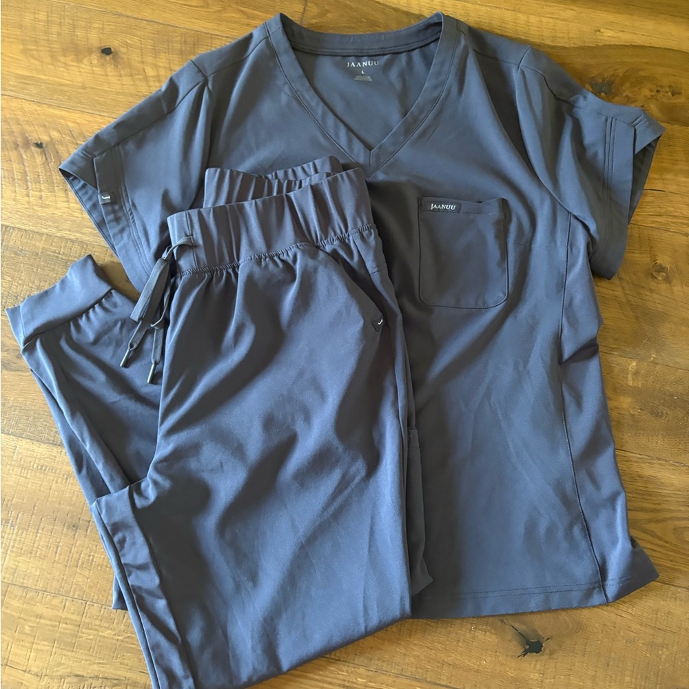 Jaanuu charcoal grey scrub set